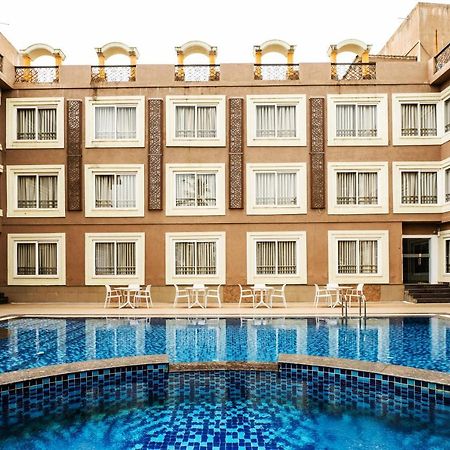 Zone Connect By The Park Parra Goa Hotell Anjuna Exteriör bild