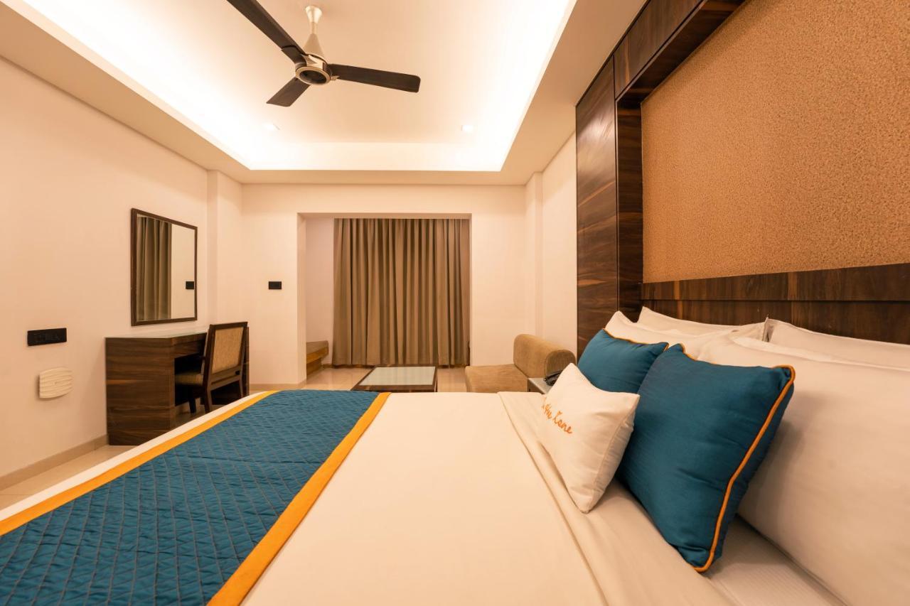 Zone Connect By The Park Parra Goa Hotell Anjuna Exteriör bild